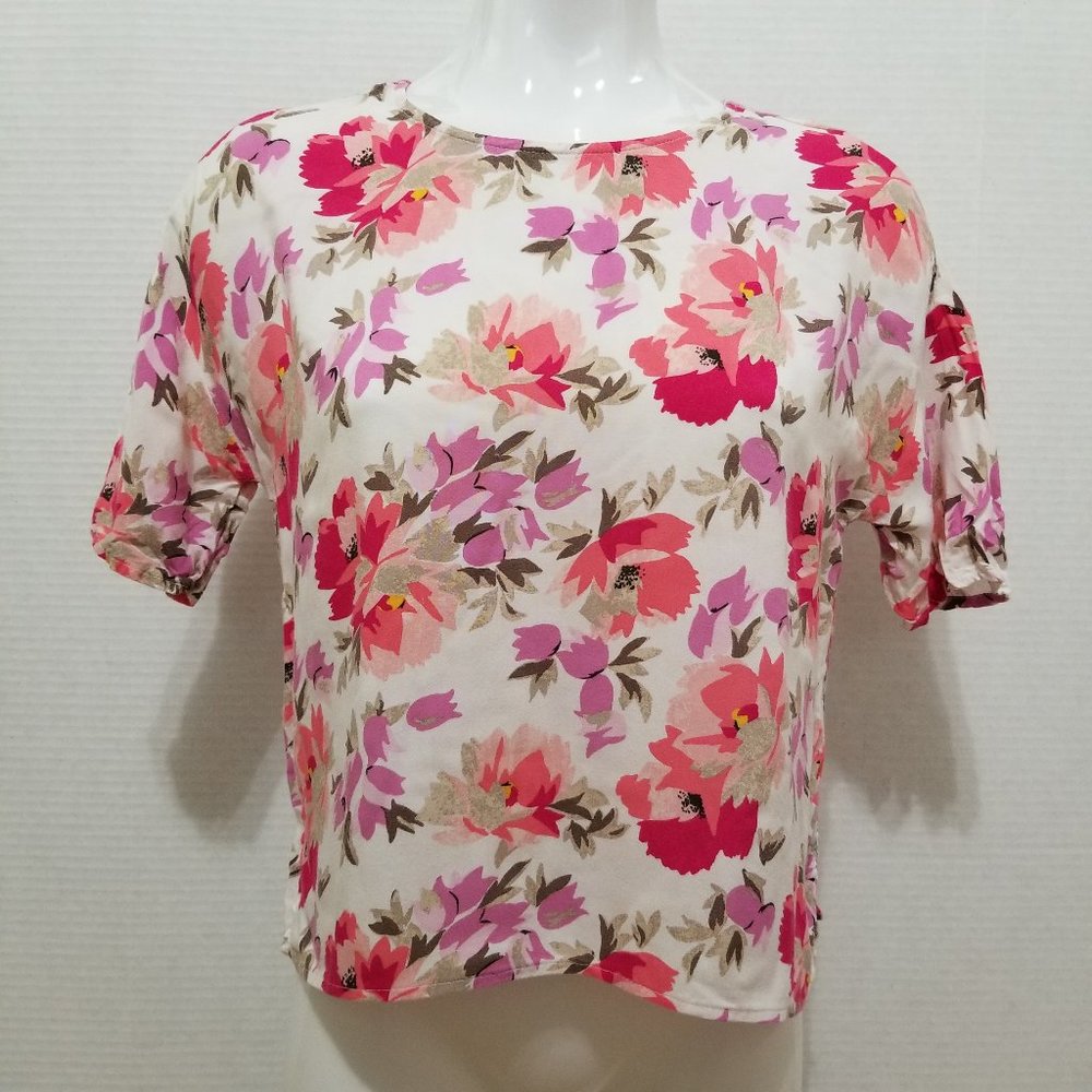 Old Navy top XXL 16 floral print shirt tail hem keyhole back side split